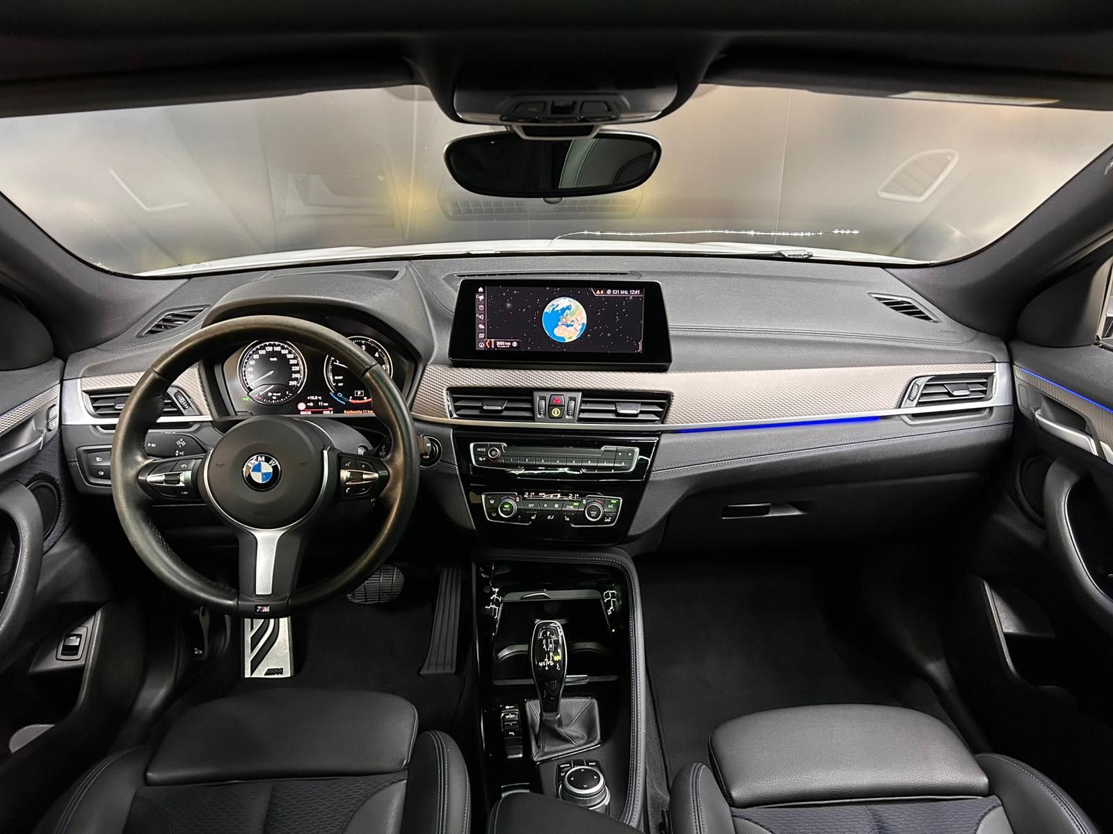 Fahrzeugabbildung BMW X2 20d M Sport M PAKET+SHADOW+PANO+HEAD+KAMER+19