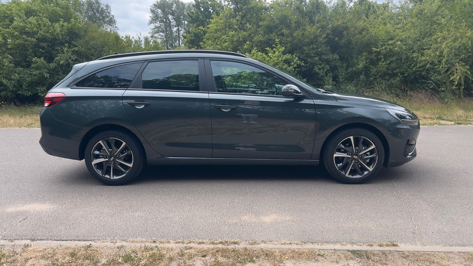 Fahrzeugabbildung Hyundai i30 1.0 T-GDI Advantage *Plus-Pkt*Navi*RFKamera*