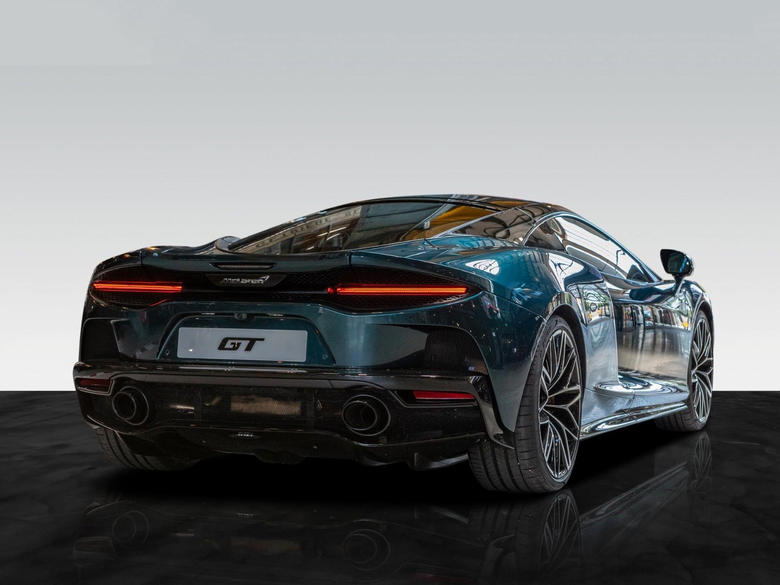 McLaren GT | Luxe | Elite Paint - Serpentine