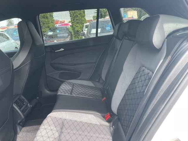 Golf Variant R-Line eTSi DSG Black Style Navi