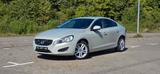 Volvo S60 DRIVe Geartronic Powershift Summum Automatik - Volvo S60 von privat