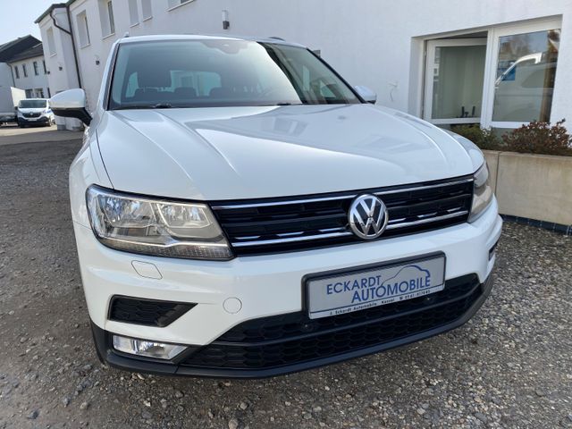 VW Tiguan Comfortline BMT, Panoramadach, Navi,...