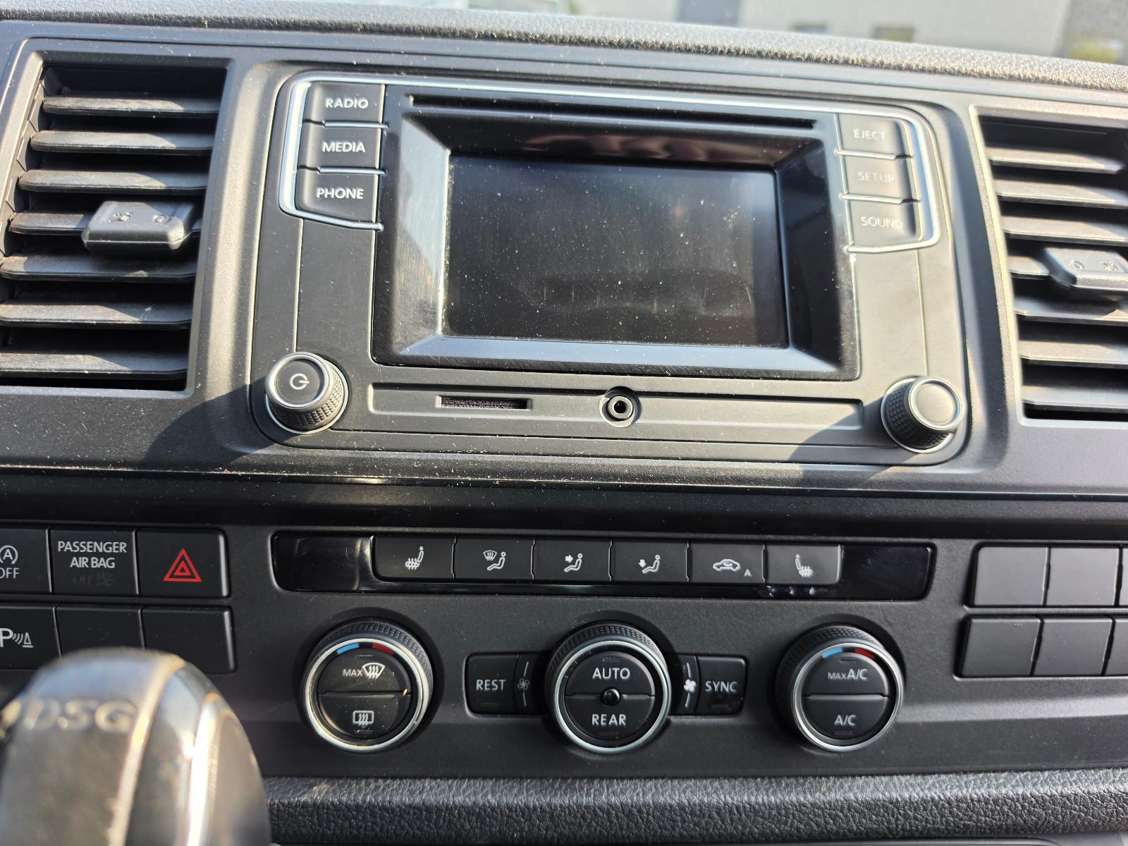 VOLKSWAGEN T6 MULTIVAN 2.0 TDI 150CH - BVA - 5 PLACES - CHAUFFAGE AUXILIAIRE - CARNET D'ENTRETIEN DISPONIBLE - 180.824 KMS