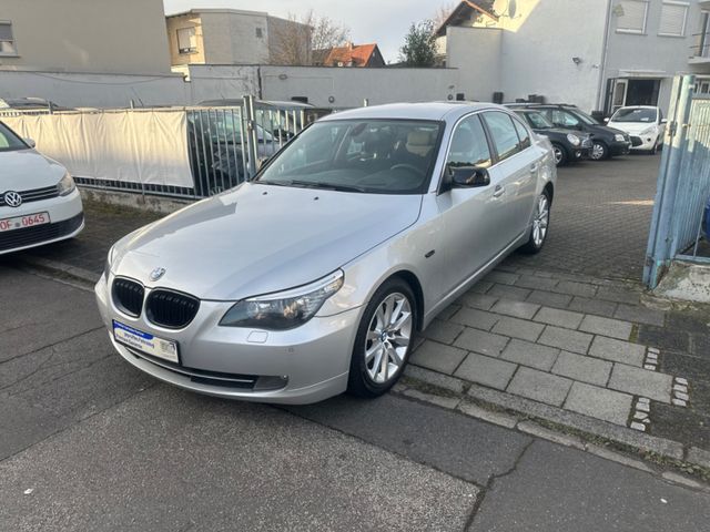 BMW 525 Baureihe 5 Lim. 525d*Servoschließung*Navi