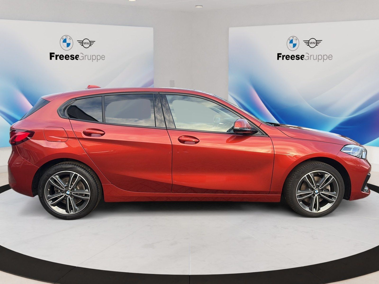 BMW 118i HIFI LORDOSE SPORTSITZE LED SHZ TEMPOMAT BT foto 7