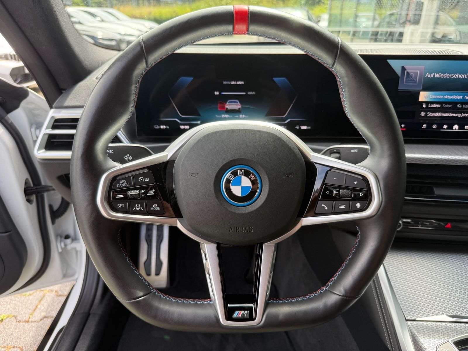 BMW i4 - Bild 11