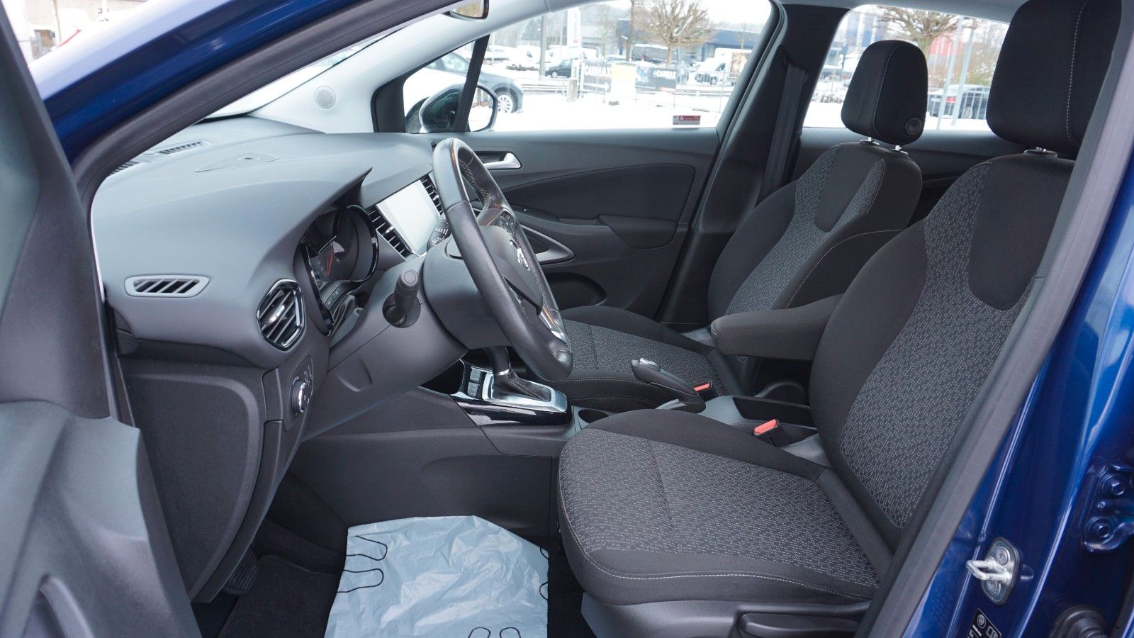 Fahrzeugabbildung Opel Crossland Edition, Navi, LED, Kamera, PDC