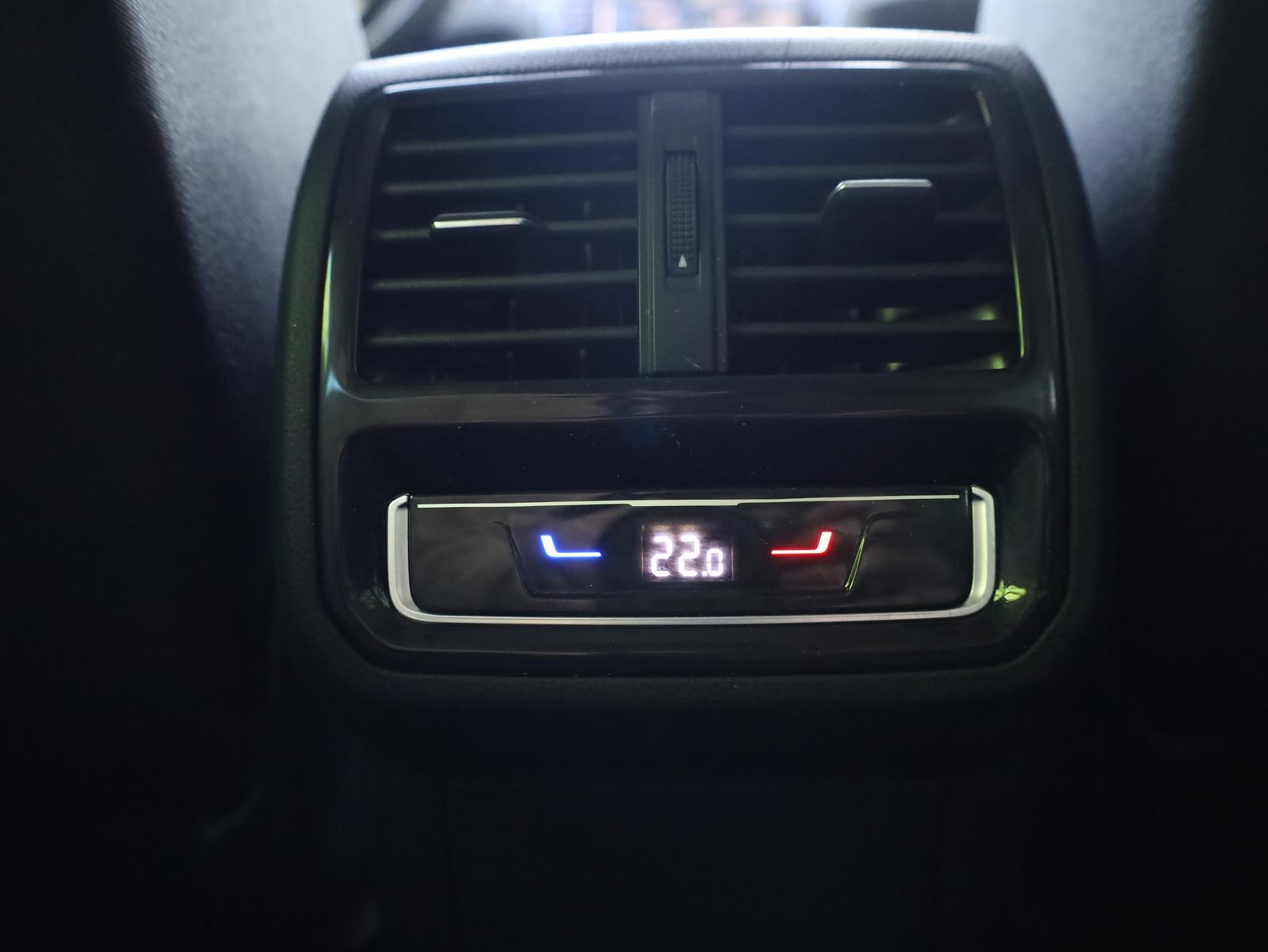 Volkswagen Passat R-Line 2.0TDI*CAM*Virtual*AHK*18", миниатюра 16
