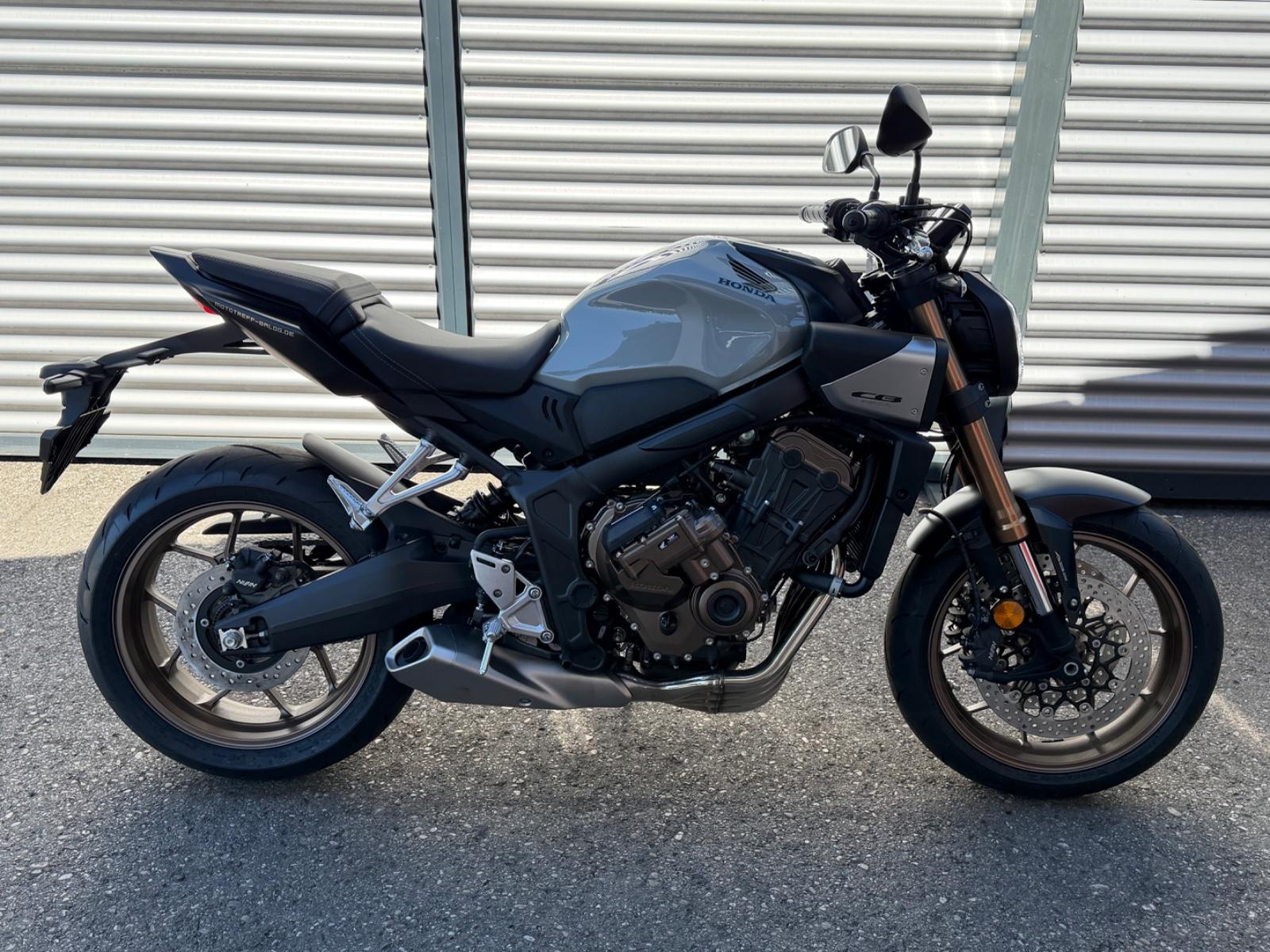 Honda CB650R * E-CLUTCH / MY 2026 !! "SUMMER DEAL" !!