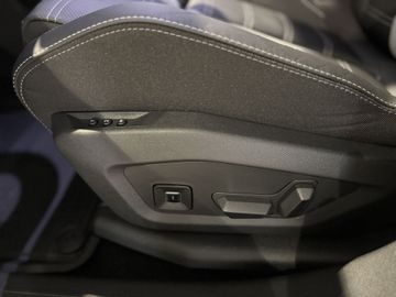 Fotografie 18 des Opel Grandland (X) Grandland Electric AWD 73kWh Ultimate Pano Leder