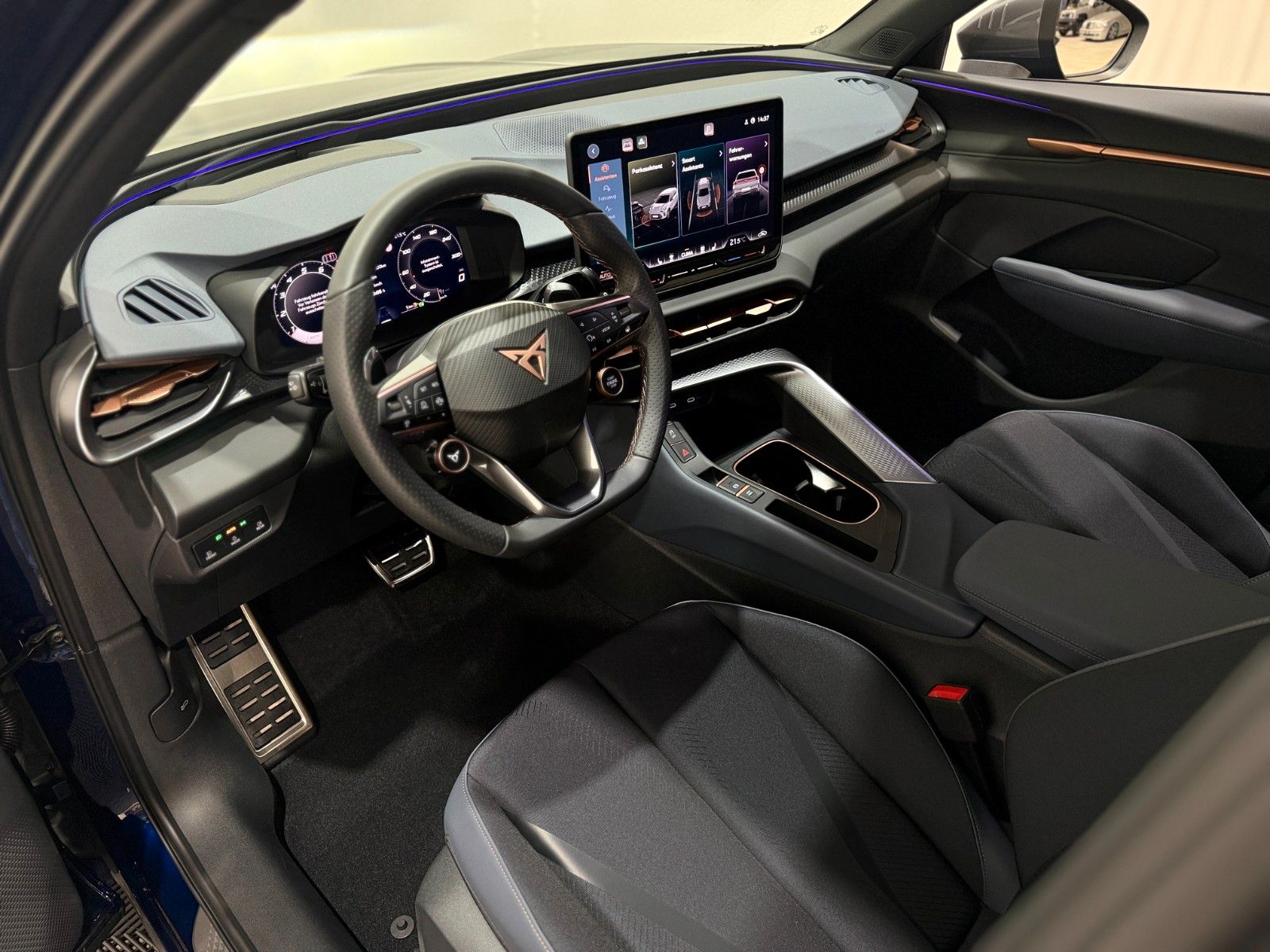 Fahrzeugabbildung CUPRA Terramar VZ - DSG - 360°-AHK-4Drive