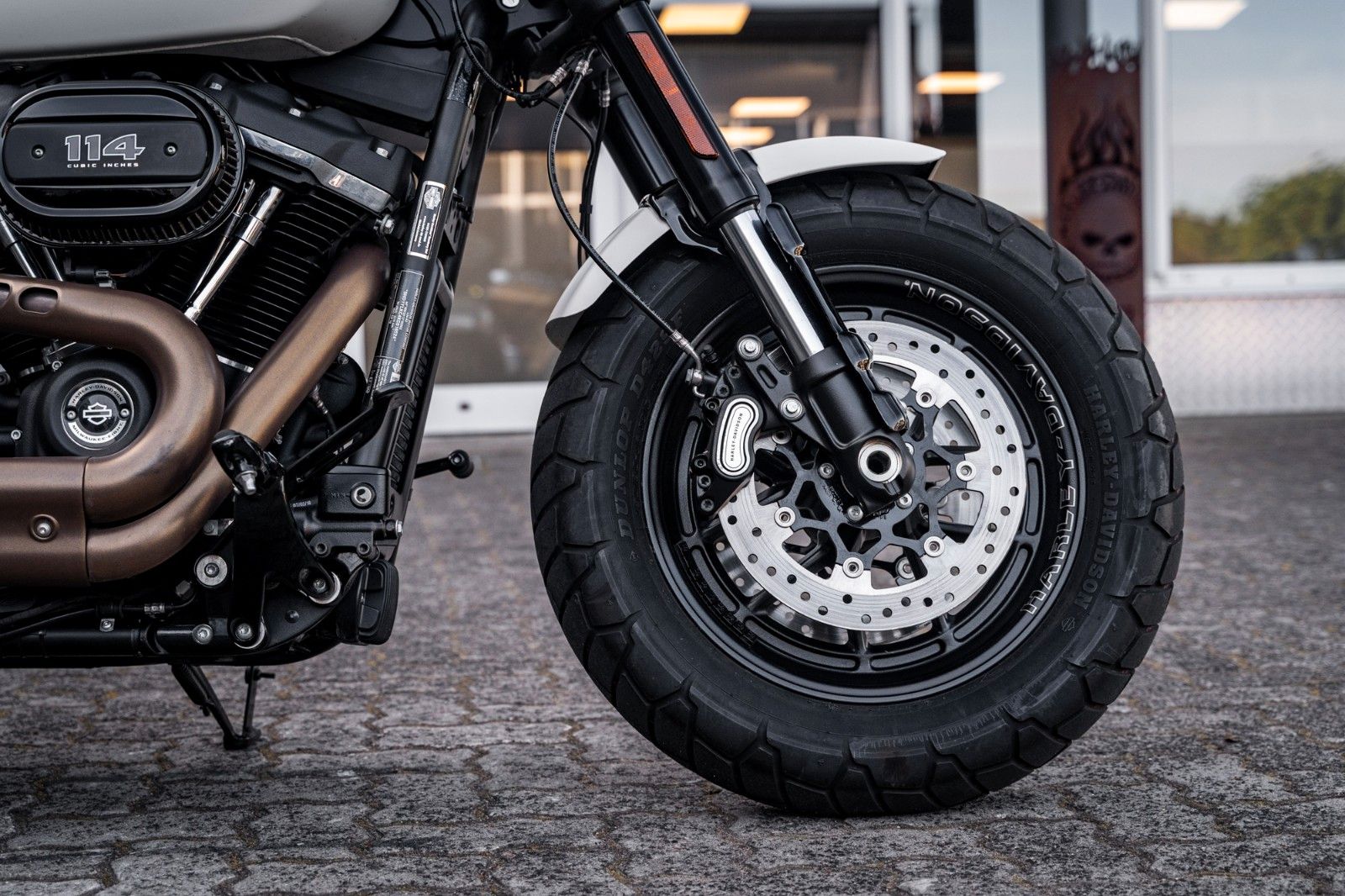 Fahrzeugabbildung Harley-Davidson FXFBS FAT BOB 114 CUI SOFTAIL - Jekill & Hyde