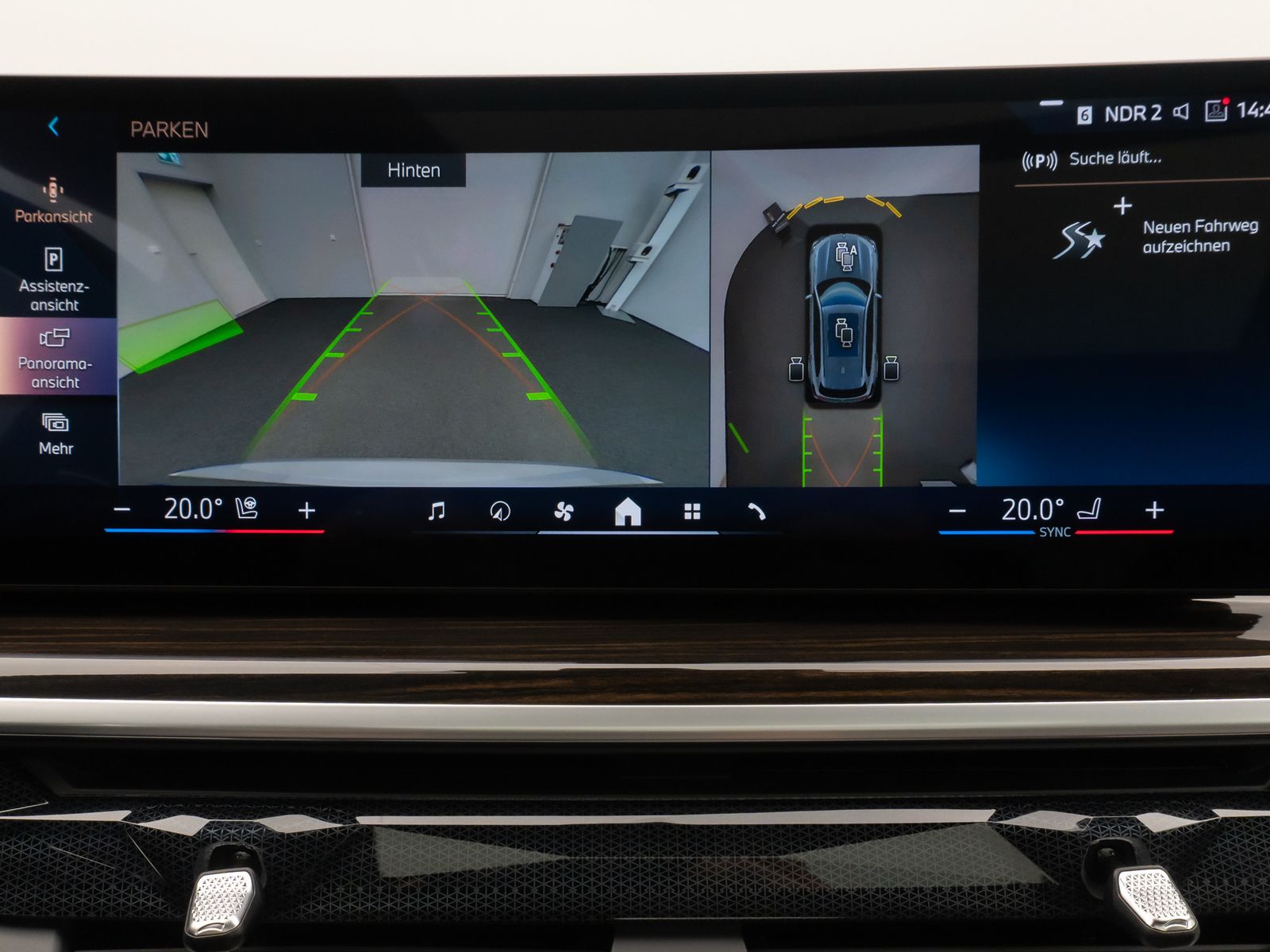 Fahrzeugabbildung BMW X5 xD30d M Sport Pro Pano HUD DAB H/K 360°22Zoll