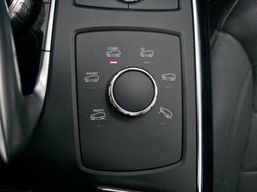 2016 Mercedes-BENZ GLS — миниатюра 37