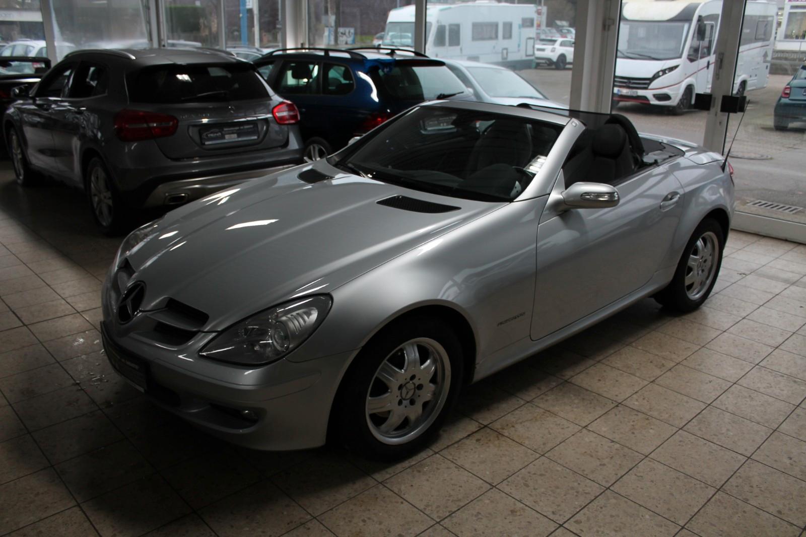 Mercedes-Benz SLK 200
