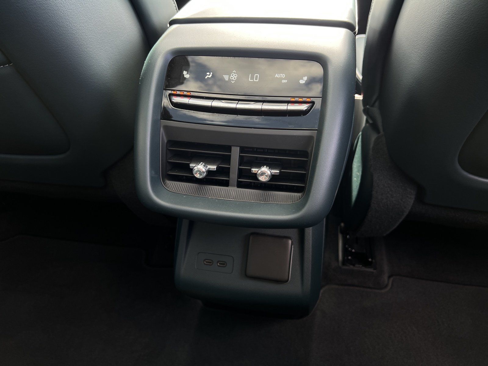 Fahrzeugabbildung Cadillac Lyriq AWD Sport/PANO-DACH/MASSAGE/AKG/ACC/360°KA