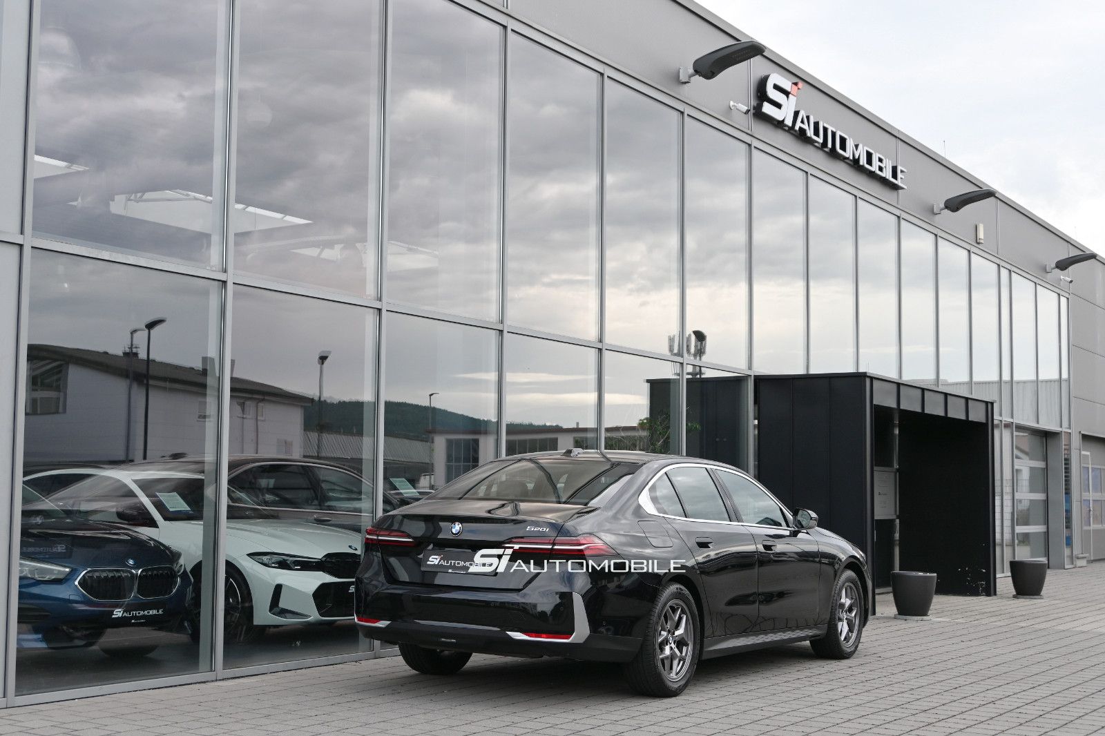 Fahrzeugabbildung BMW 520i Aut. °KOMFORTSITZE+BELÜFTUNG°STANDHEIZUNG°