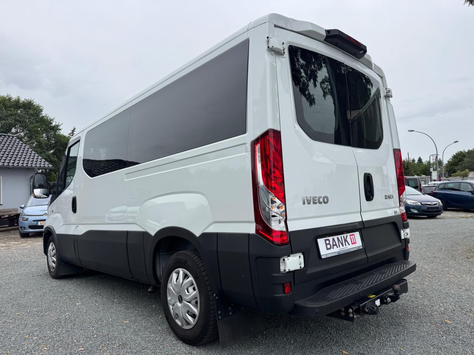 Iveco Daily 2.3 D 10 SITZ/KLIMA/STANDH/AHK/NUR 11.9 KM