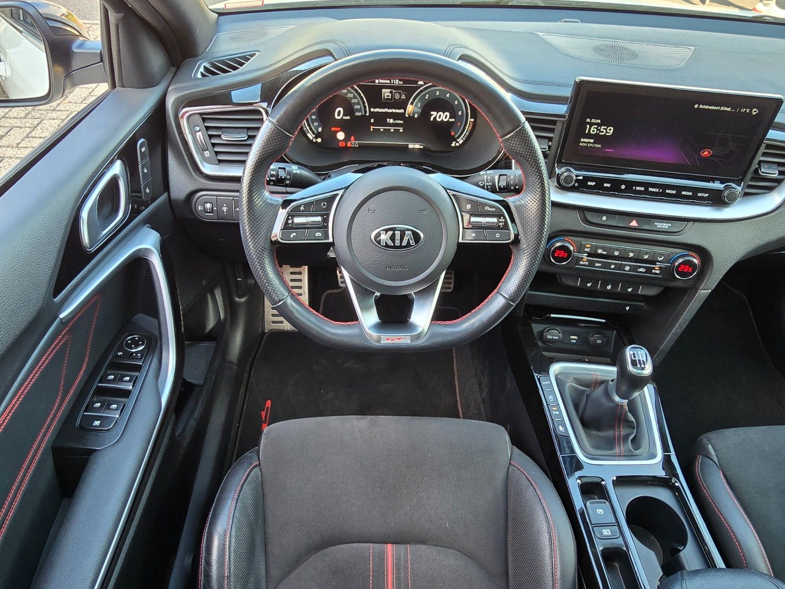 Fahrzeugabbildung Kia Ceed 1.6 T-GDI GT GD KOM NAVI Klappenauspuff