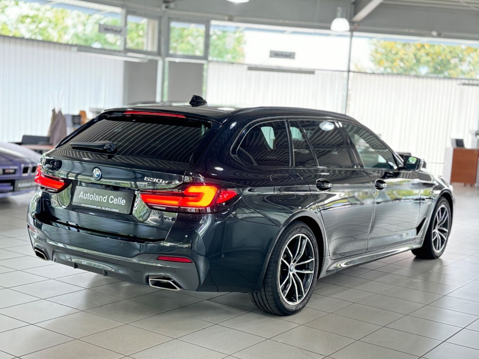 Fahrzeugabbildung BMW 530e xD M Sport Panorama Laser 360° HUD DAB HiFi