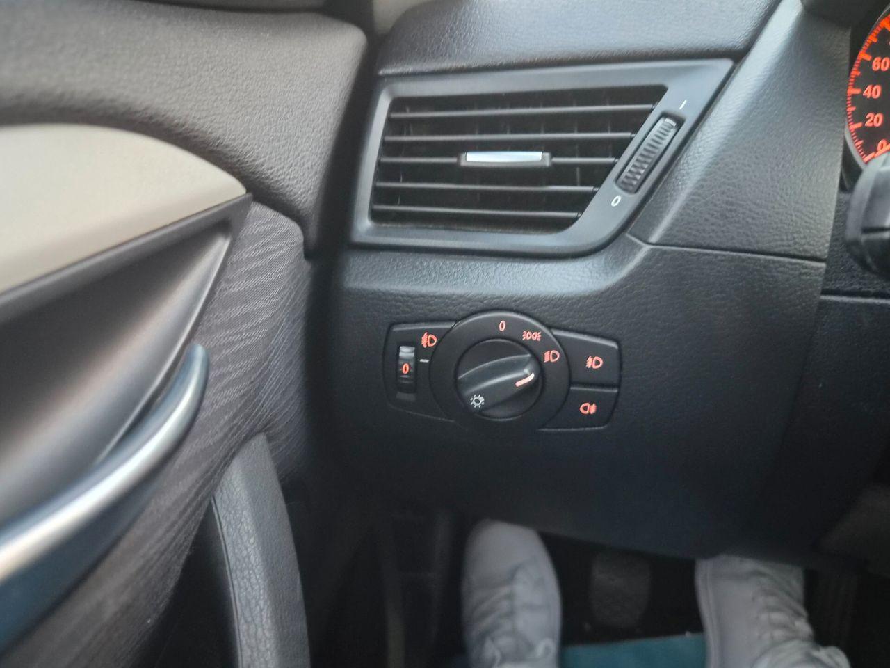BMW X1 2010 — photo 15