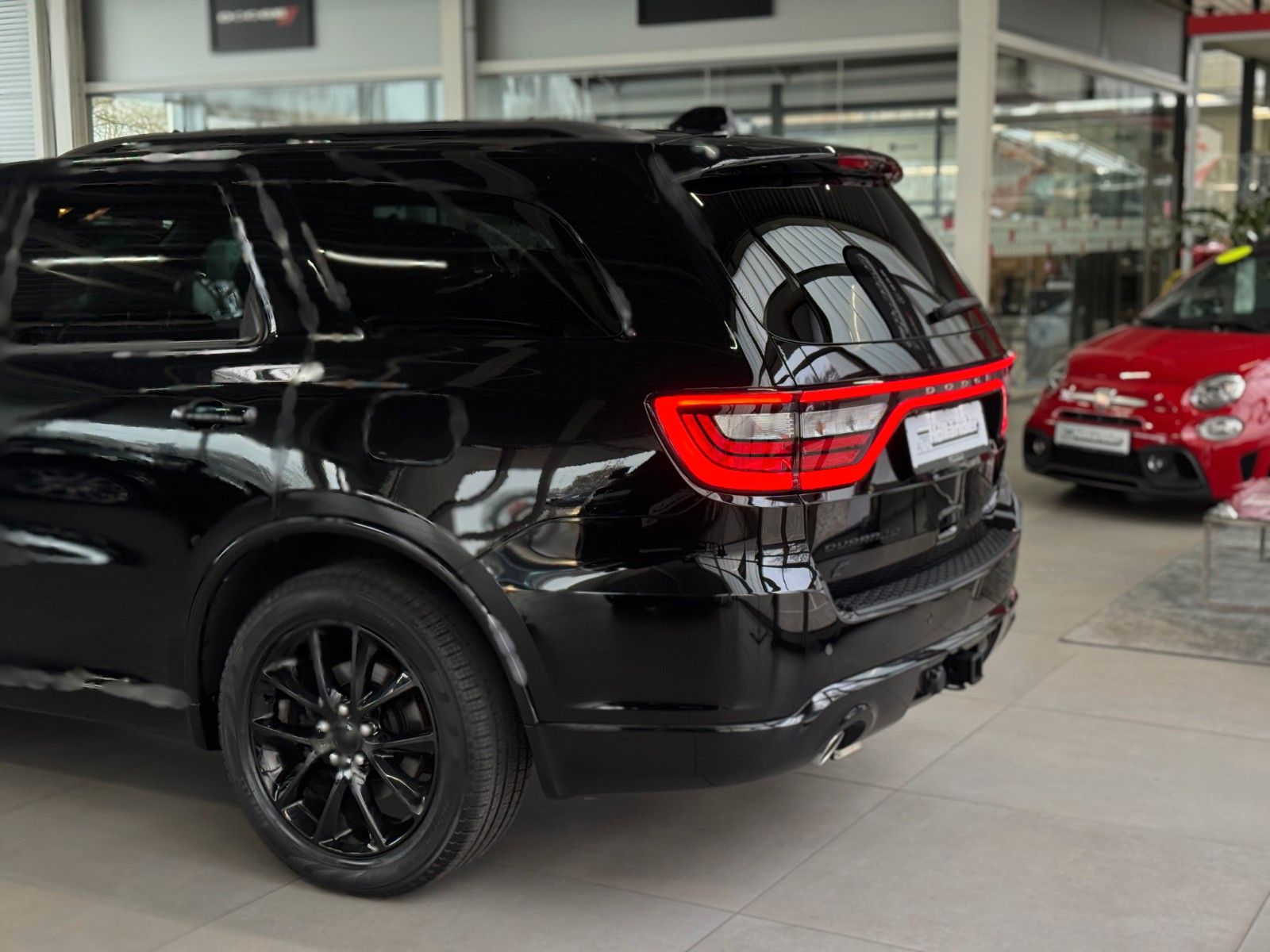 Fahrzeugabbildung Dodge Durango 5,7 R/T "ACC EU-Navi AHK"