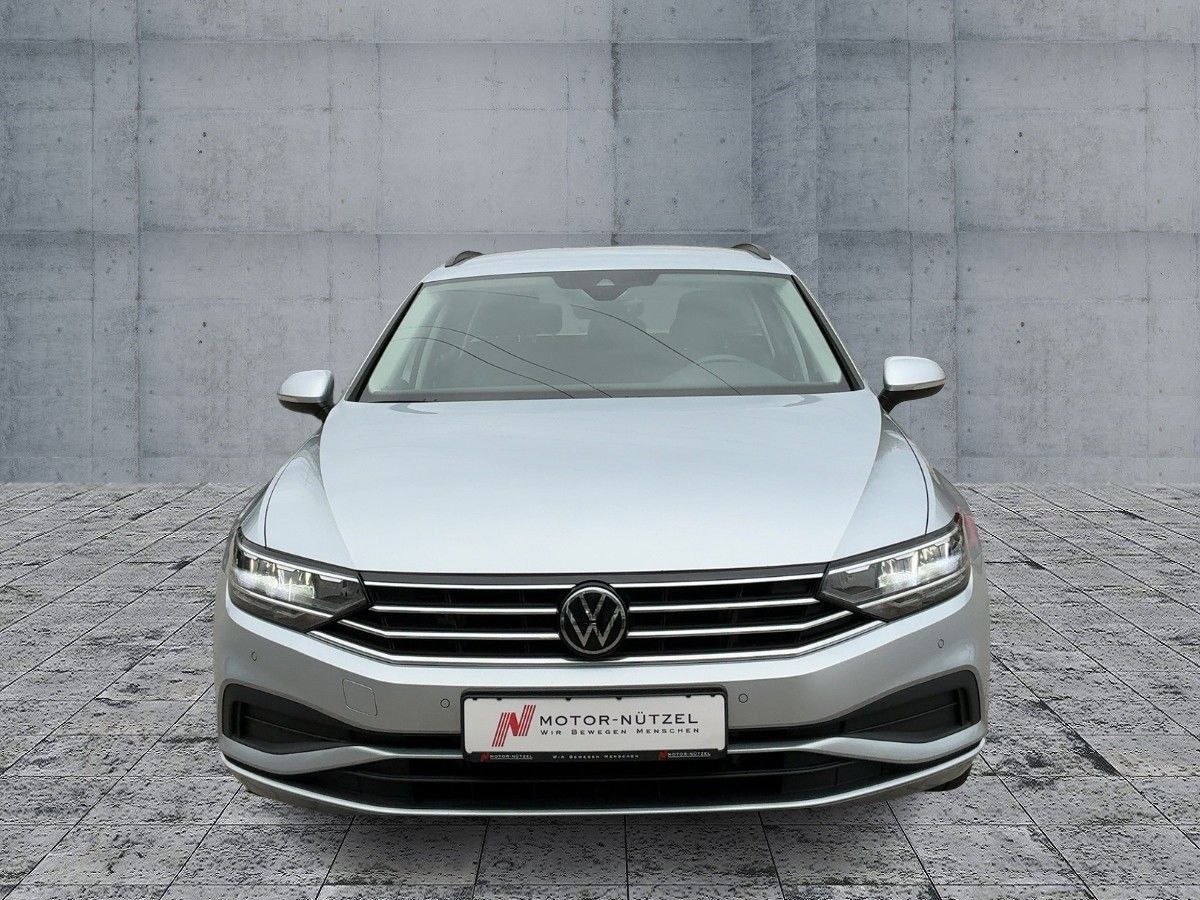 Volkswagen Passat Variant - Bild 3