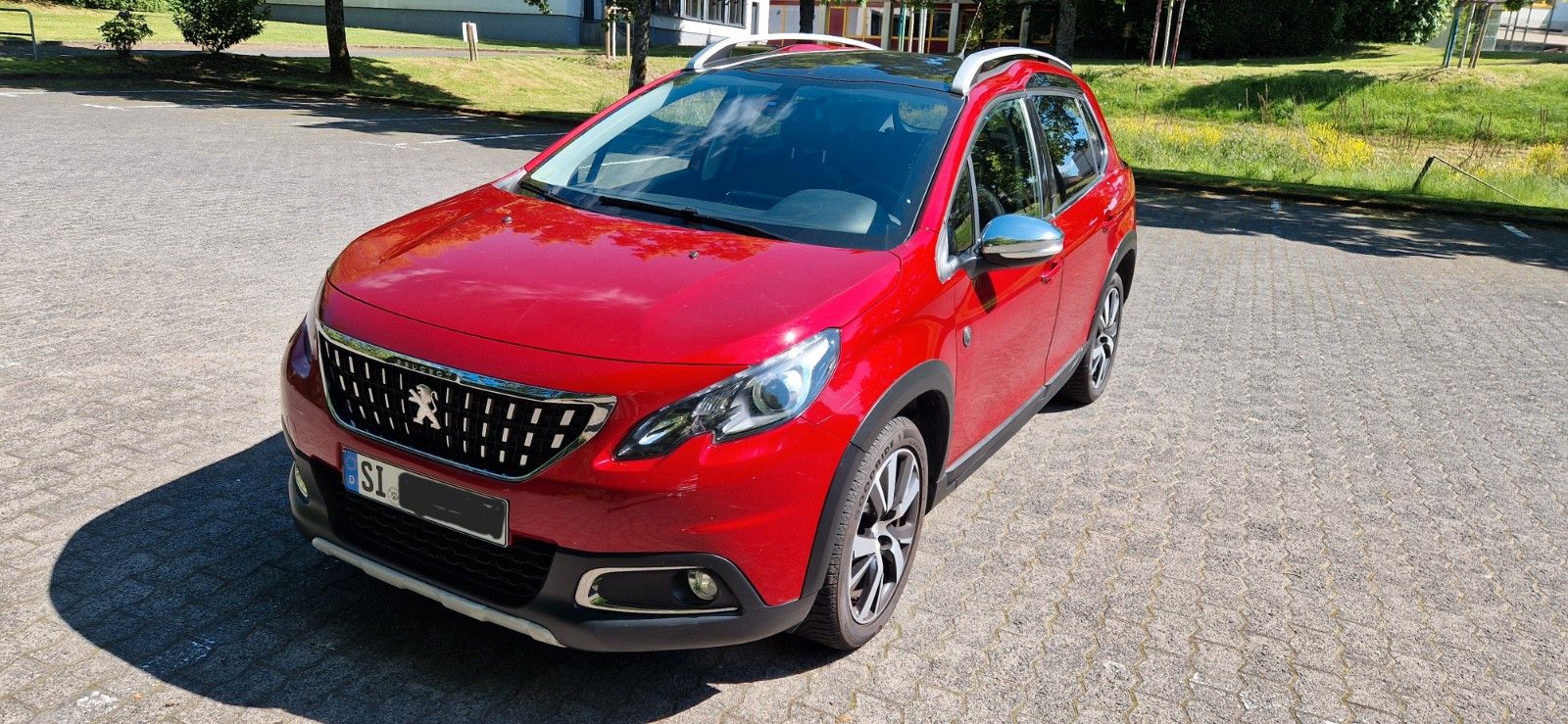 PEUGEOT 2008