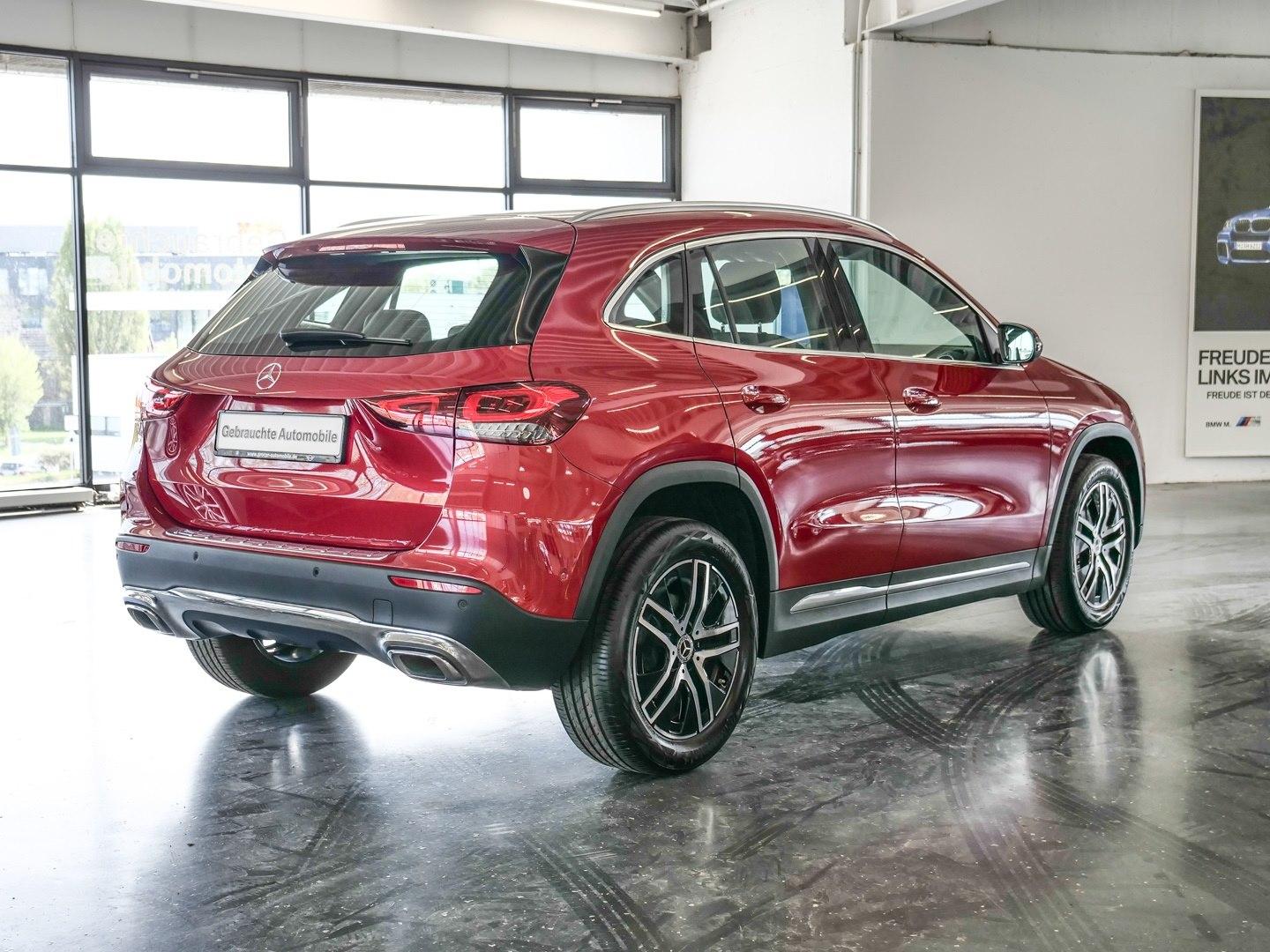 Mercedes-Benz GLA 180 Progressive Aut Nav LED PDC+RFK