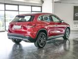 Mercedes-Benz GLA 180 Progressive Aut Nav LED PDC+RFK - rote Mercedes-Benz GLA 180