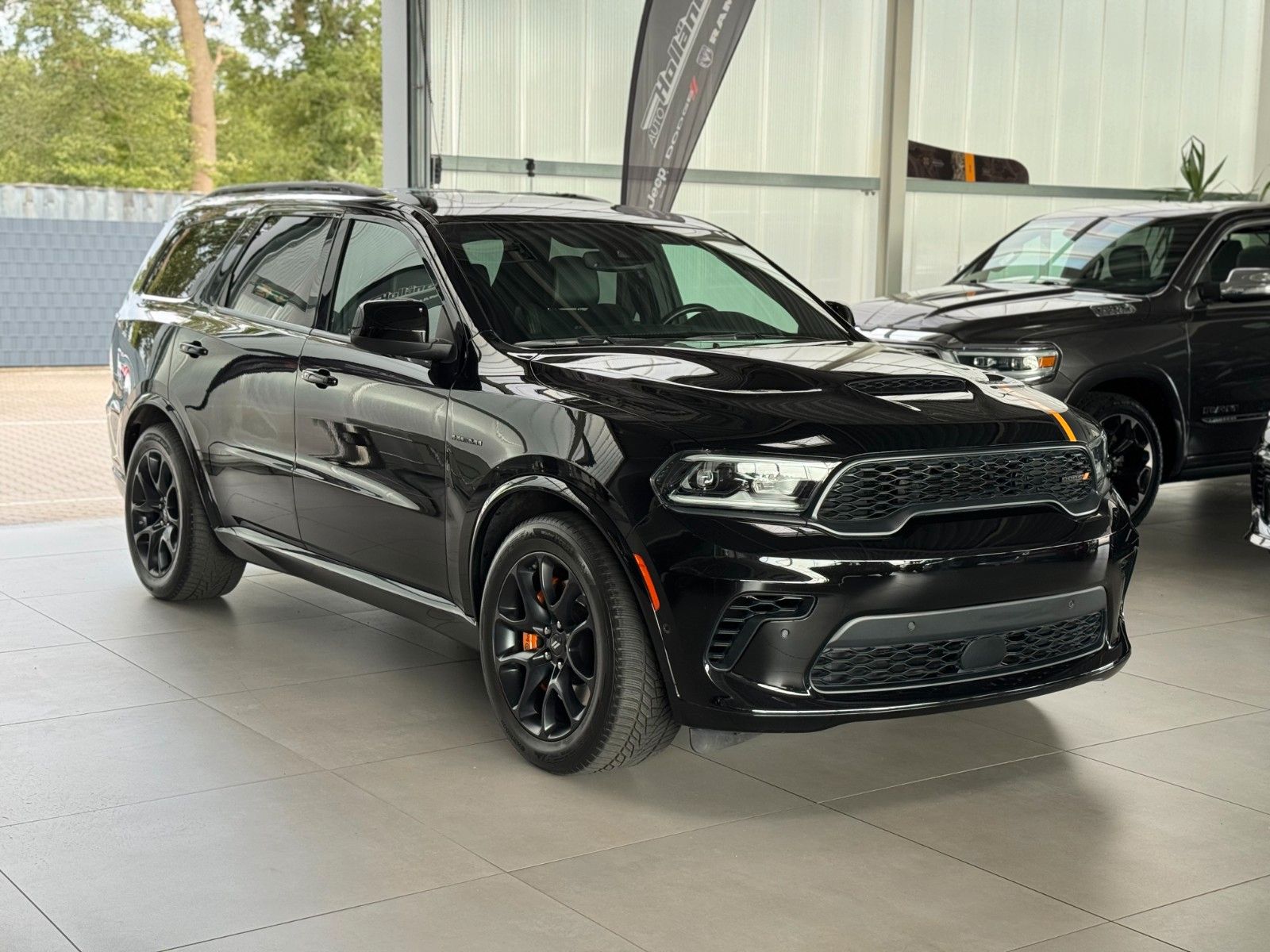 Fahrzeugabbildung Dodge Durango 5,7 R/T LPG AHK Hemi Orange