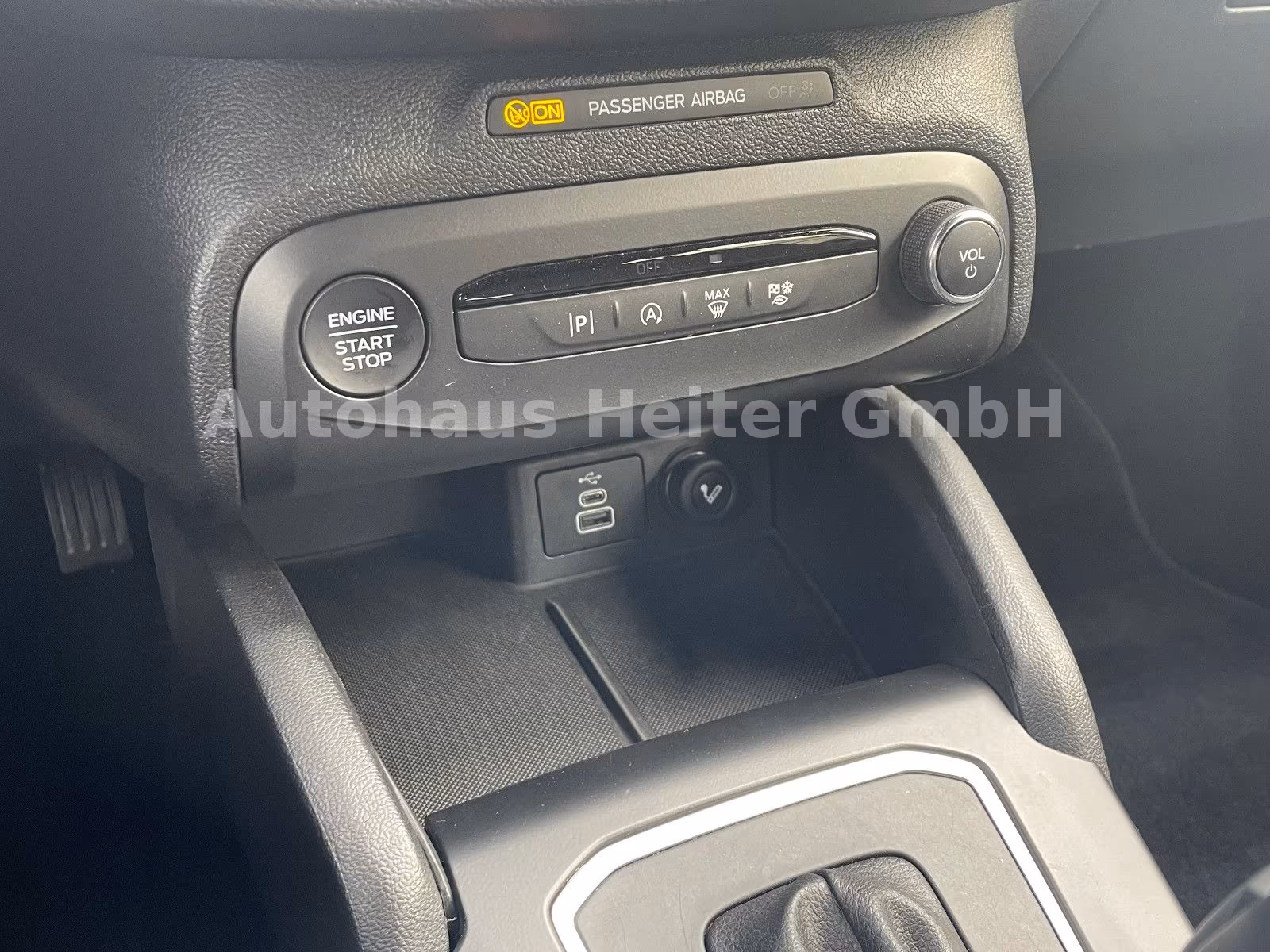Ford Focus Lim. Automatik ST-Line / 155PS+Kamera+ACC, миниатюра 22