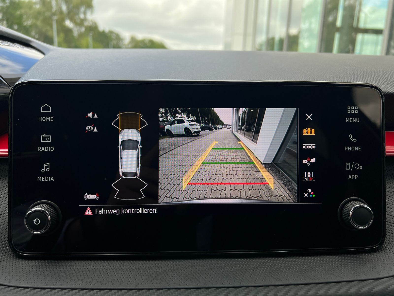 Fahrzeugabbildung SKODA Fabia Monte Carlo 1.0 TSI *LED, 17" LM-Felge, Kl