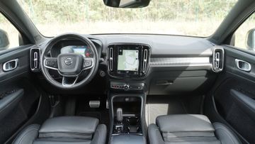 Volvo XC40 - 11