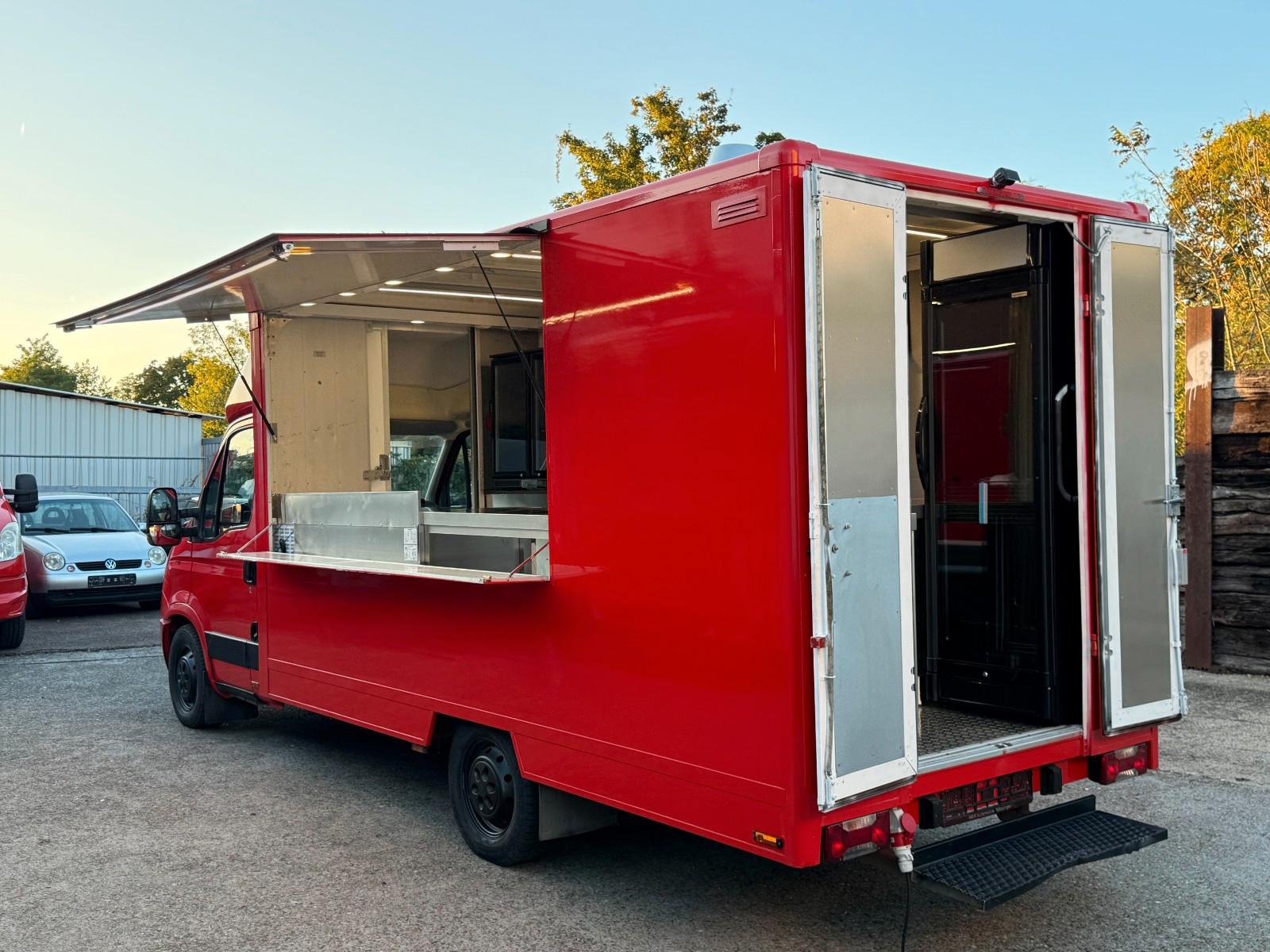 Iveco Foodtruck/ Imbisswagen - komplett ausgestattet