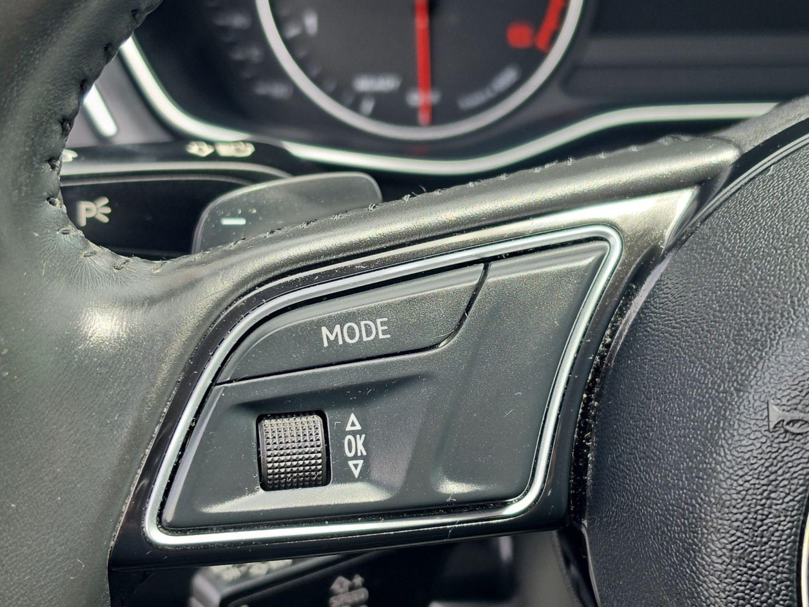 Fahrzeugabbildung Audi A5 Sportback basis NAVI PDC