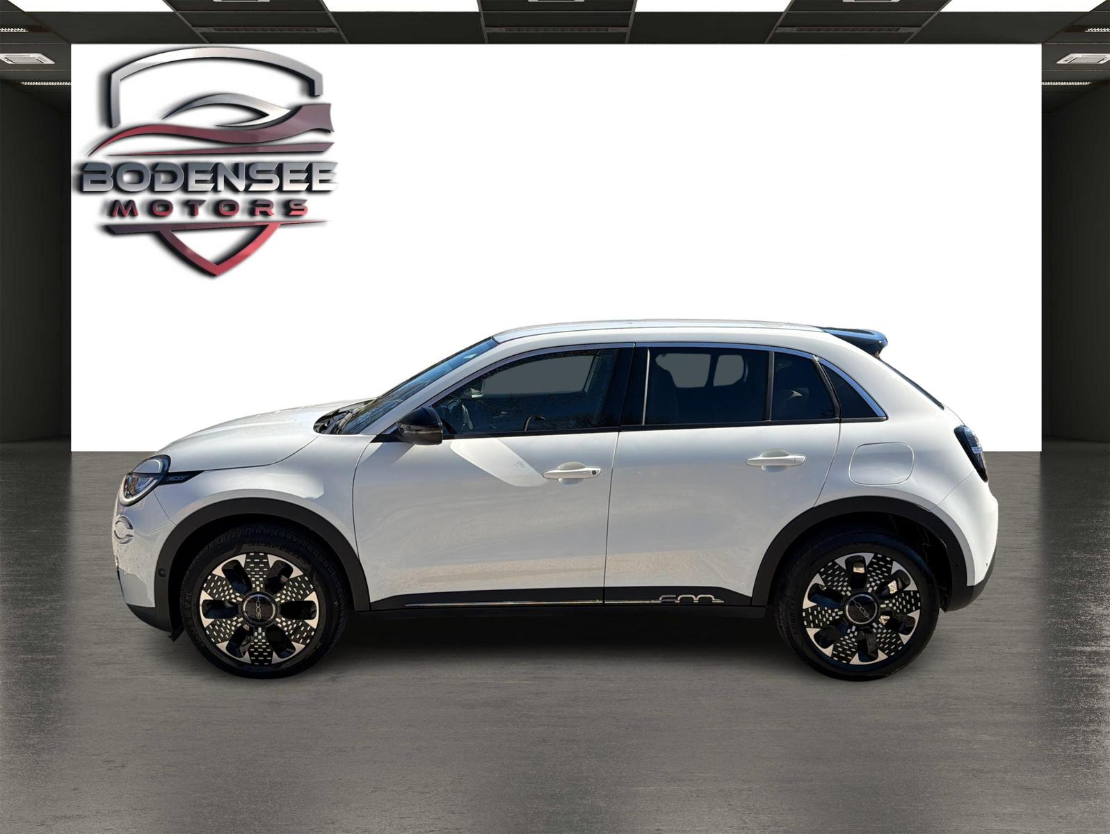 Fiat 600 Hybrid La Prima