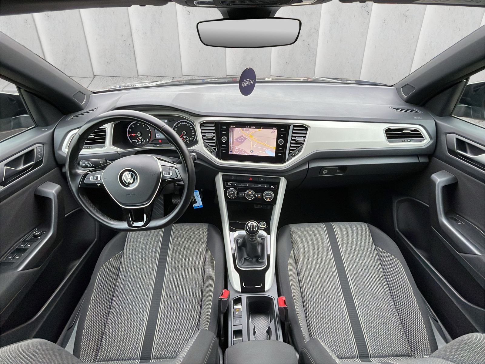 Fahrzeugabbildung Volkswagen T-Roc 1.0 TSI*Cabrio*Navi*PDC*SHZ*