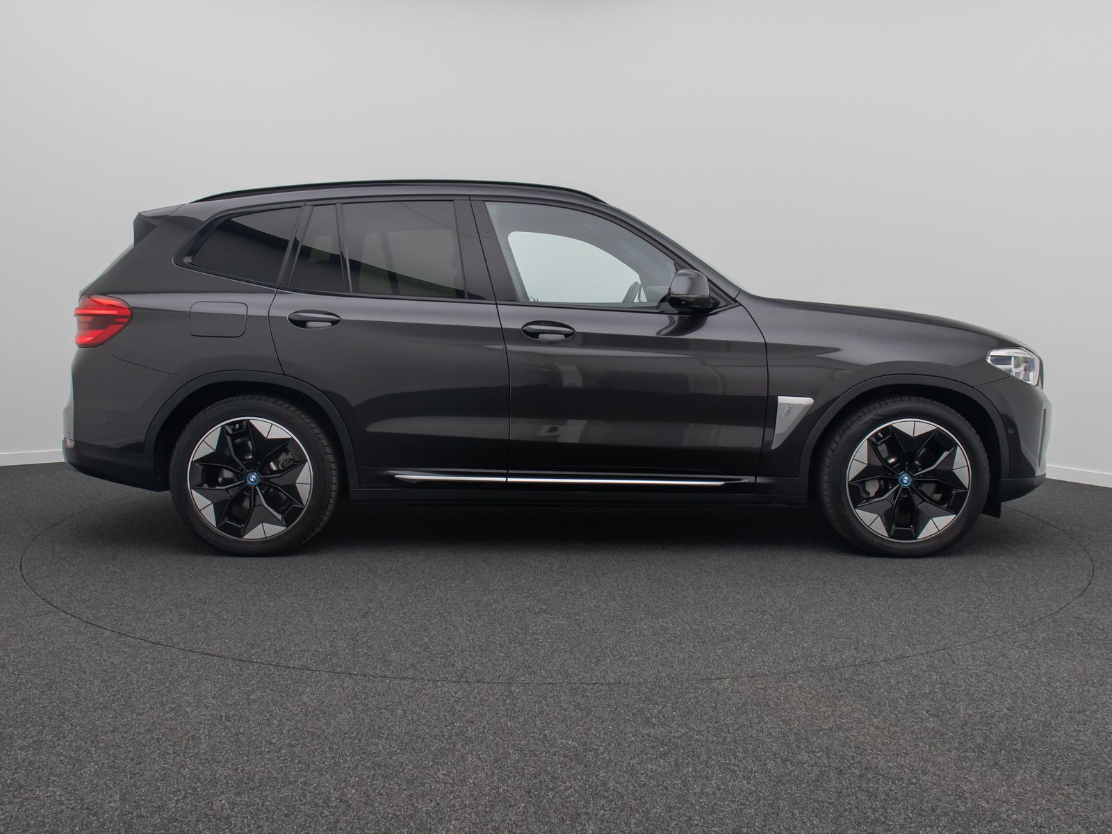 Fahrzeugabbildung BMW iX3 Impressive 360°Panorama HUD DAB H/K Sport