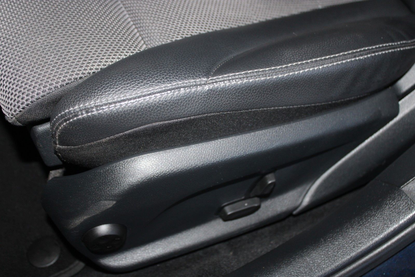 Fahrzeugabbildung Mercedes-Benz C 200 T 9-G Tronic Avantgarde MHEV LED AHK CAM
