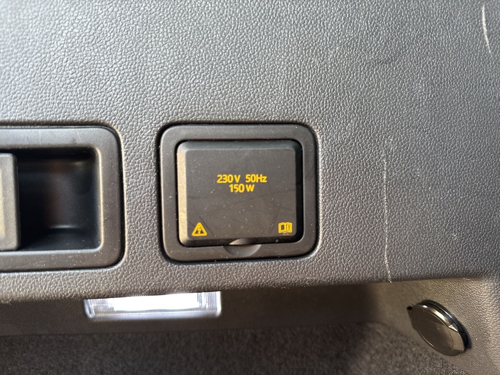 Tiguan Allspace 2.0 TDI R-Line 4Motion, AHK, Bus