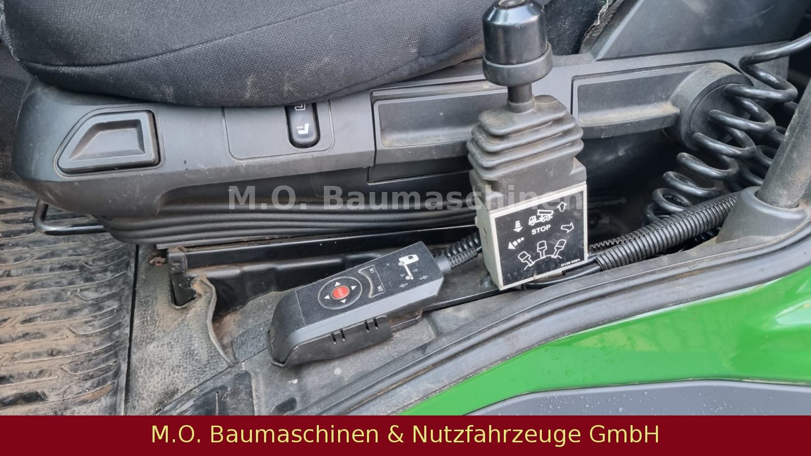 Fahrzeugabbildung Mercedes-Benz Actros 1843 / AC / 4x2/AD Blue / Kipphydraulik