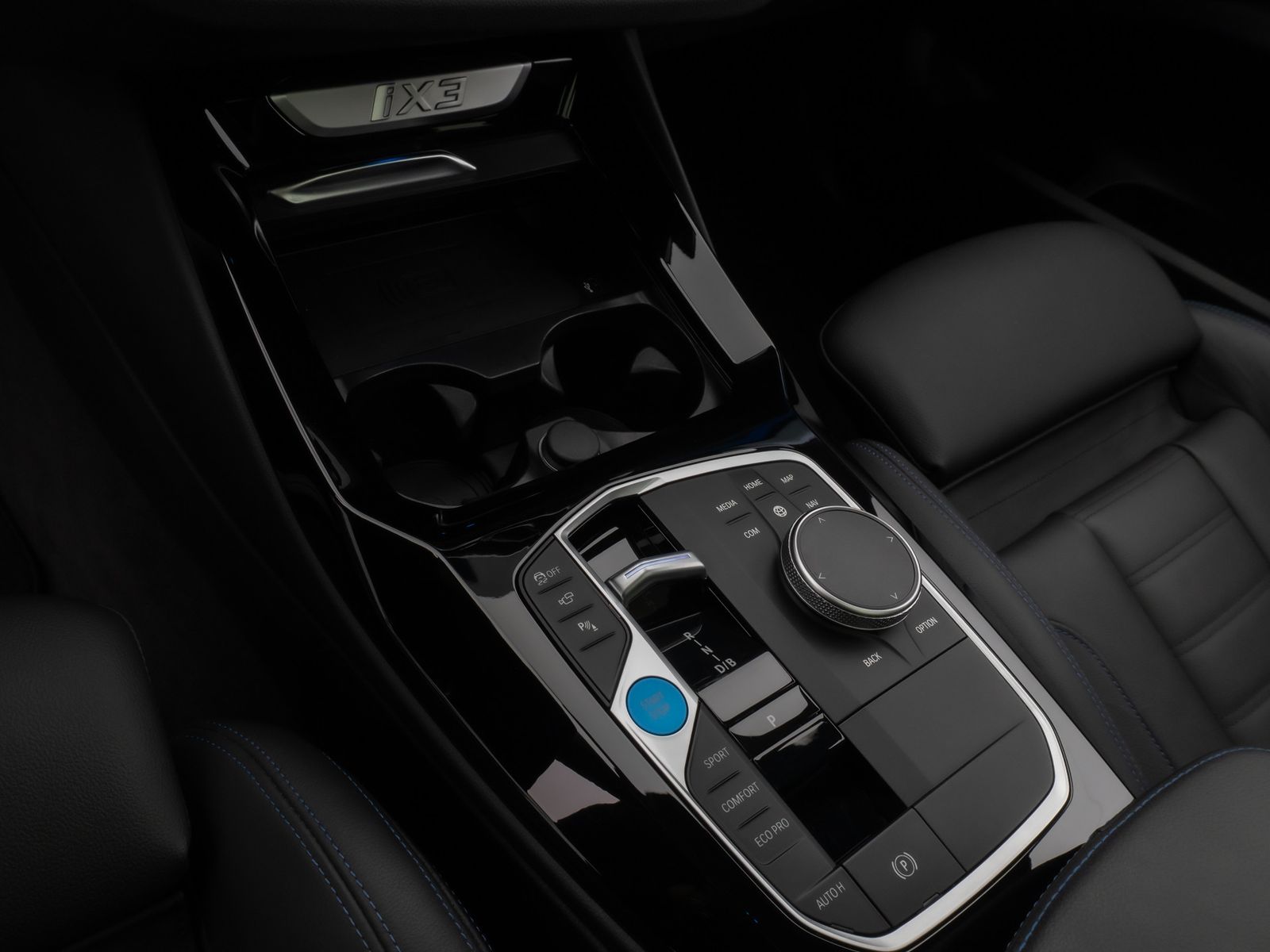 Fahrzeugabbildung BMW iX3 Impressive M Sport Pano 360°HUD DAB H/K 20"