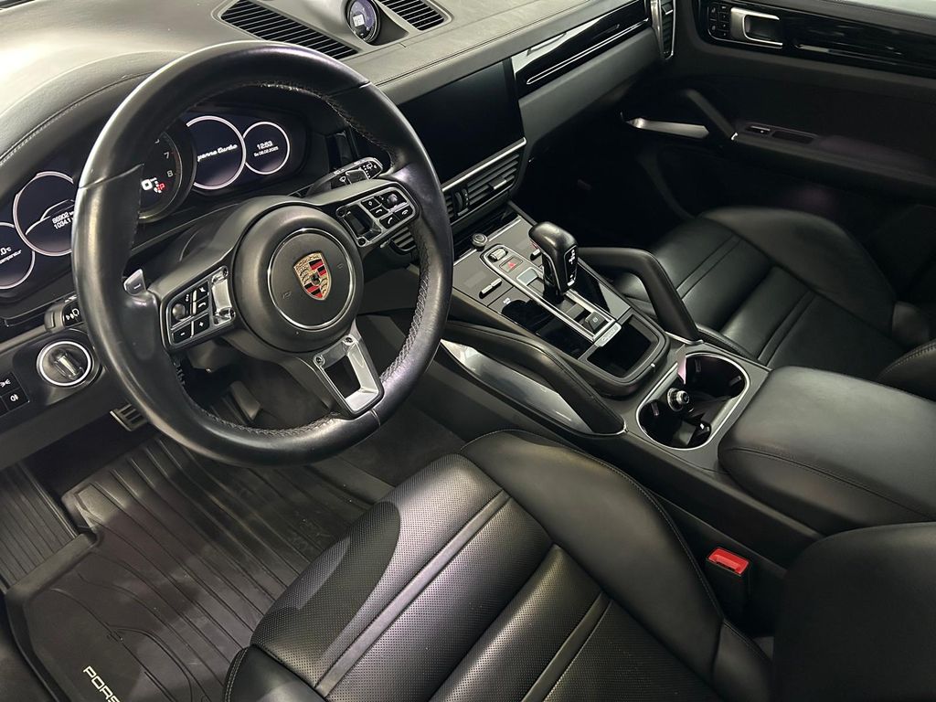 Porsche Cayenne Turbo*LUFT*GTS-SITZE*BOSE*MEMORY*AHK*LED
