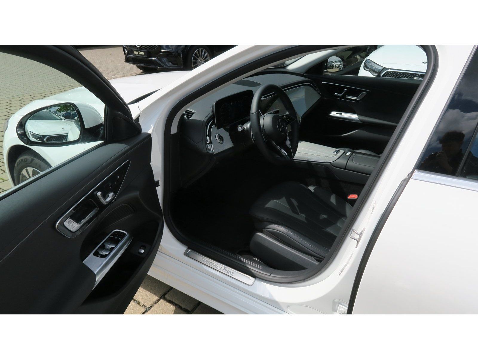 Mercedes-Benz E 300 de 4M Avantgarde Technik-Paket AHK Sitzkli foto 6