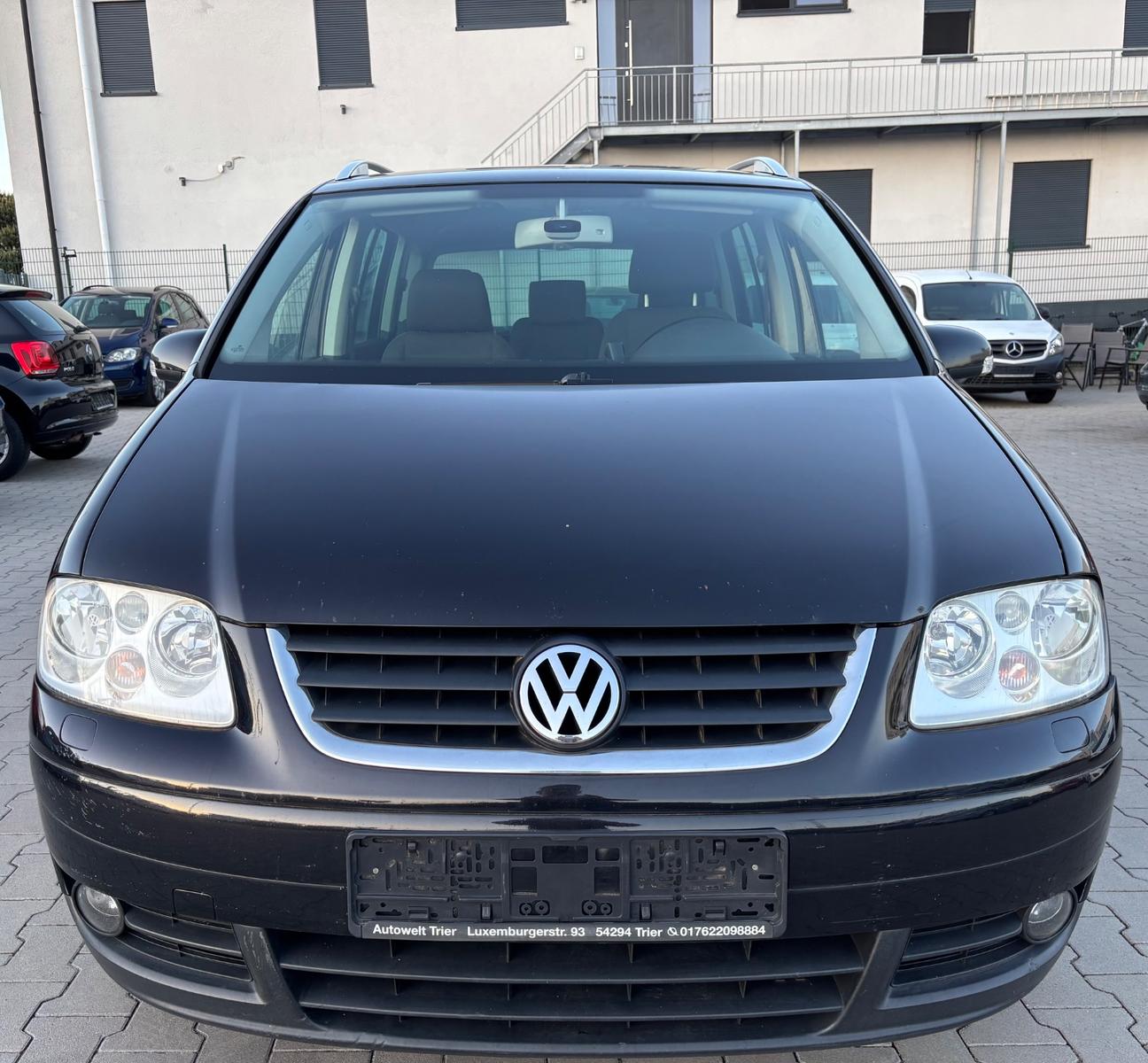 Volkswagen Touran Highline/Gute Ausstattung/2Liter/150PS