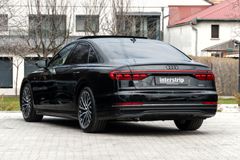Audi A8 – 4 / 30