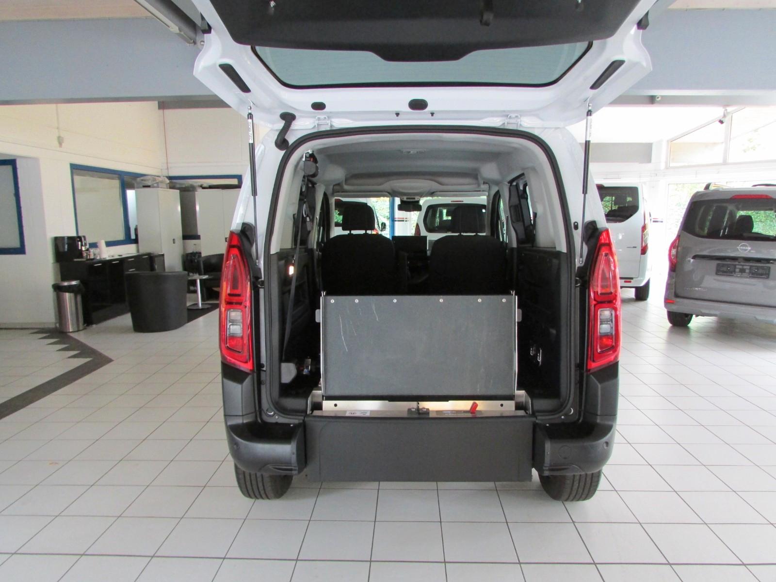 Toyota Proace City Verso L1 Rampe-Behindertengerecht