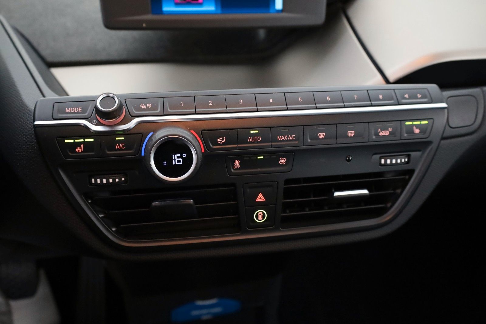 Fahrzeugabbildung BMW i3 s,135kW Business+Comfort,SD,Kamera,ACC,H&K,WR