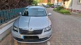 Skoda Superb 1.8 TSI DSG Combi Exclusive - Skoda Superb Exclusive mit Benzin-Antrieb